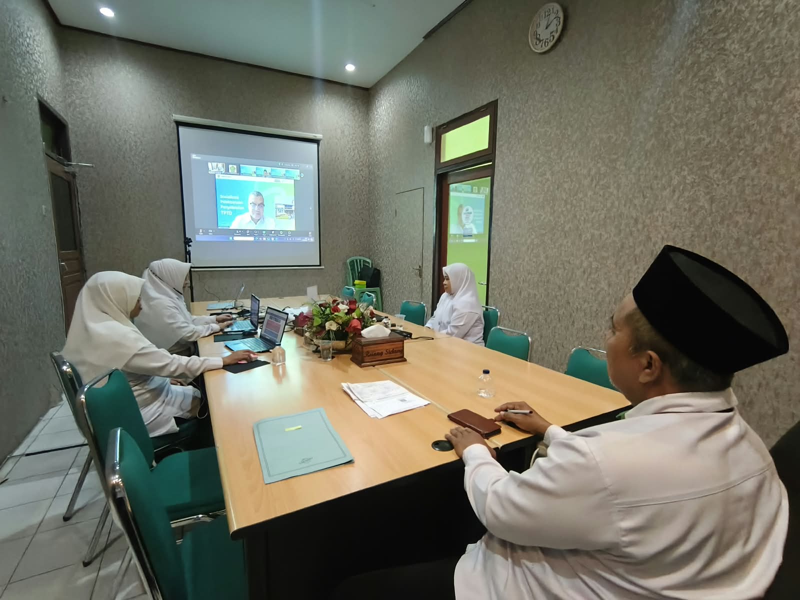 Itjen Kemenag RI Undang Kemenag Belitung Ikuti Zoom Bahas Penyelesaian TPTD