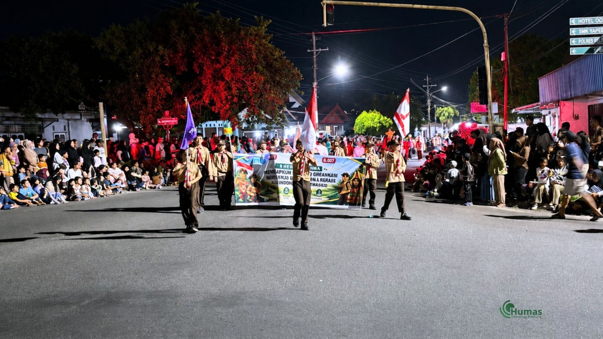 MIN 1 Belitung Ikut Meriahkan Pawai Tanglong Gerakan Pramuka