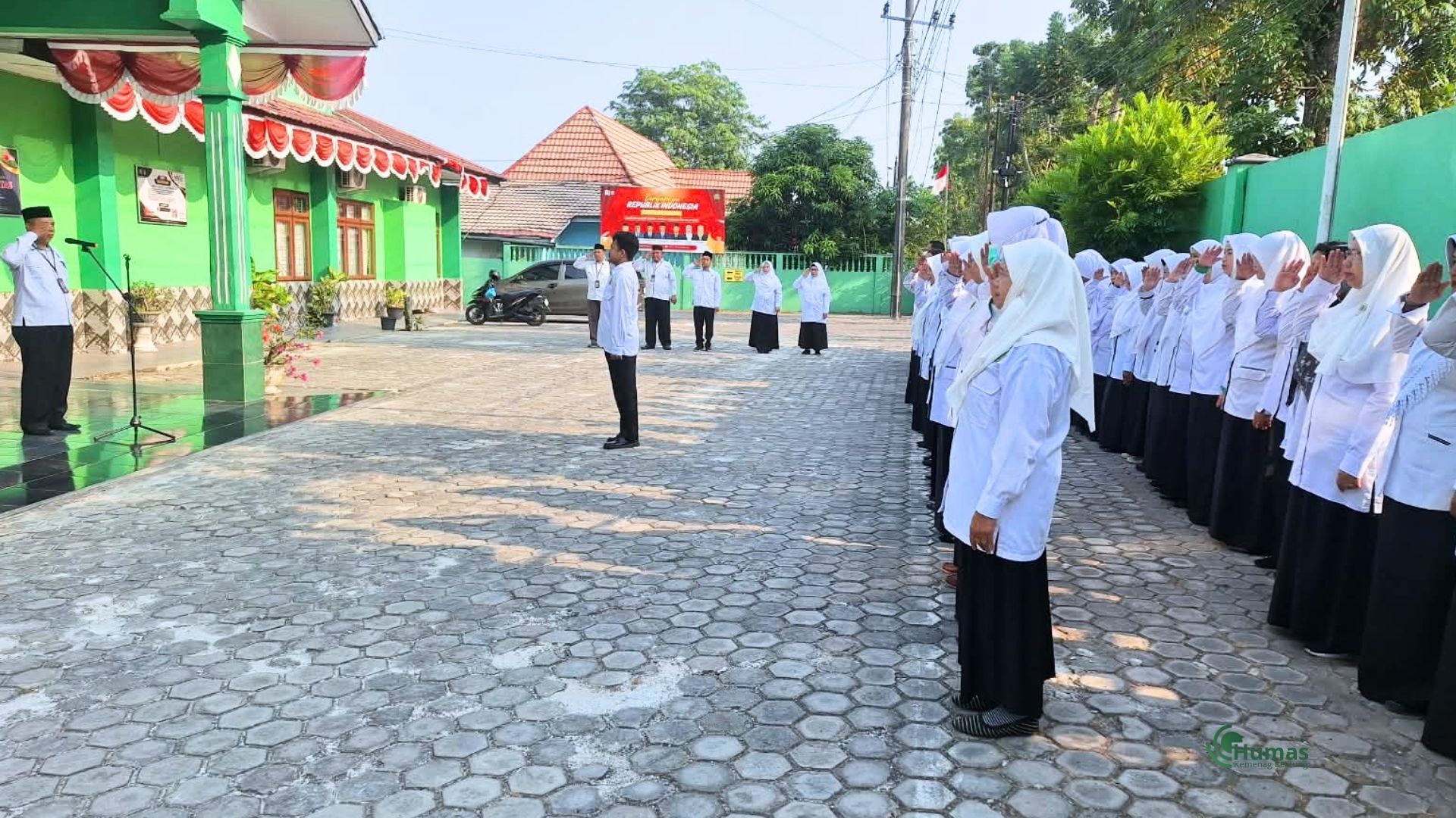 Tingkatkan Kinerja dan Layanan Publik, Apel Senin Pagi Kemenag Belitung Perkuat Kolaborasi