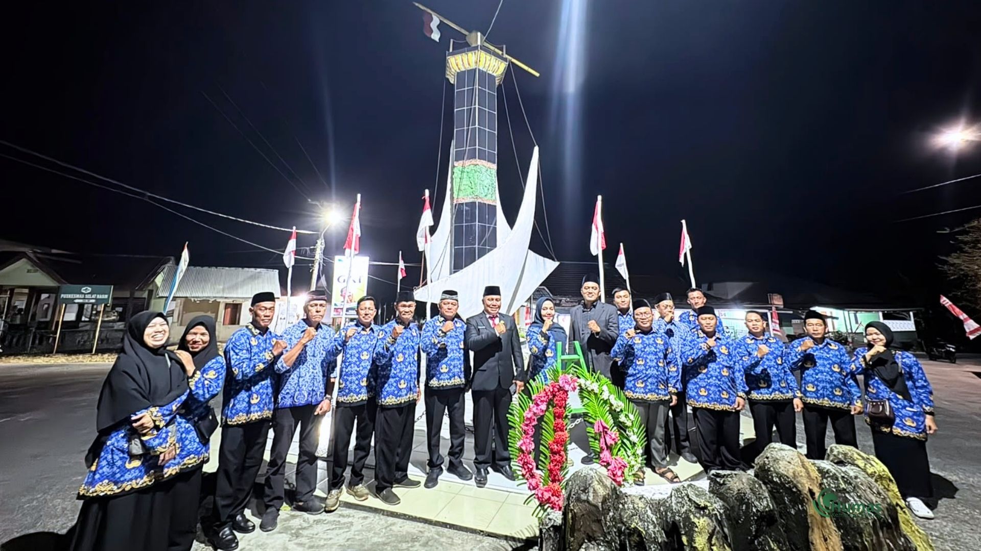 Kepala KUA Selat Nasik Pimpin Doa pada Malam Renungan Suci HUT Ke-81 RI