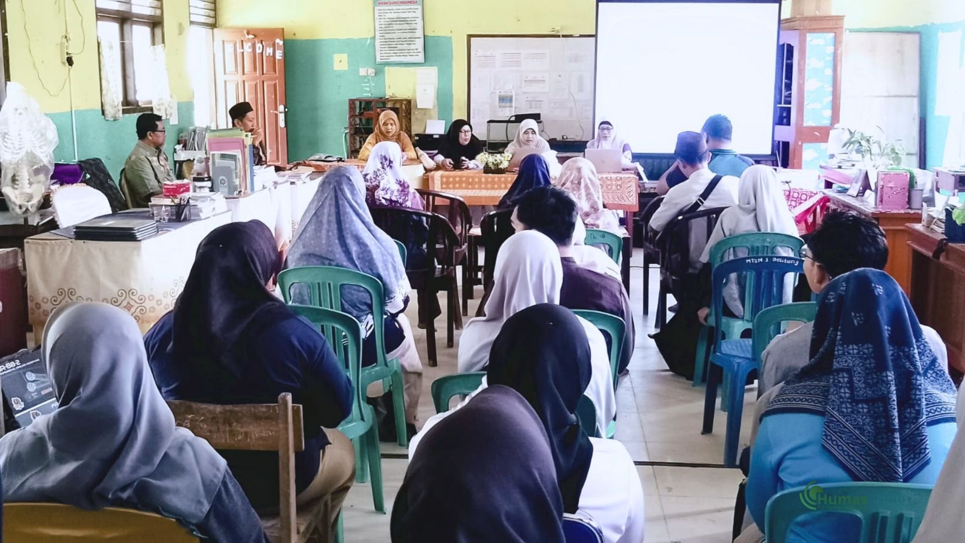 Hasil PKKM Disampaikan, MTsN 1 Belitung Jadikan Evaluasi sebagai Langkah Penguatan Mutu Madrasah