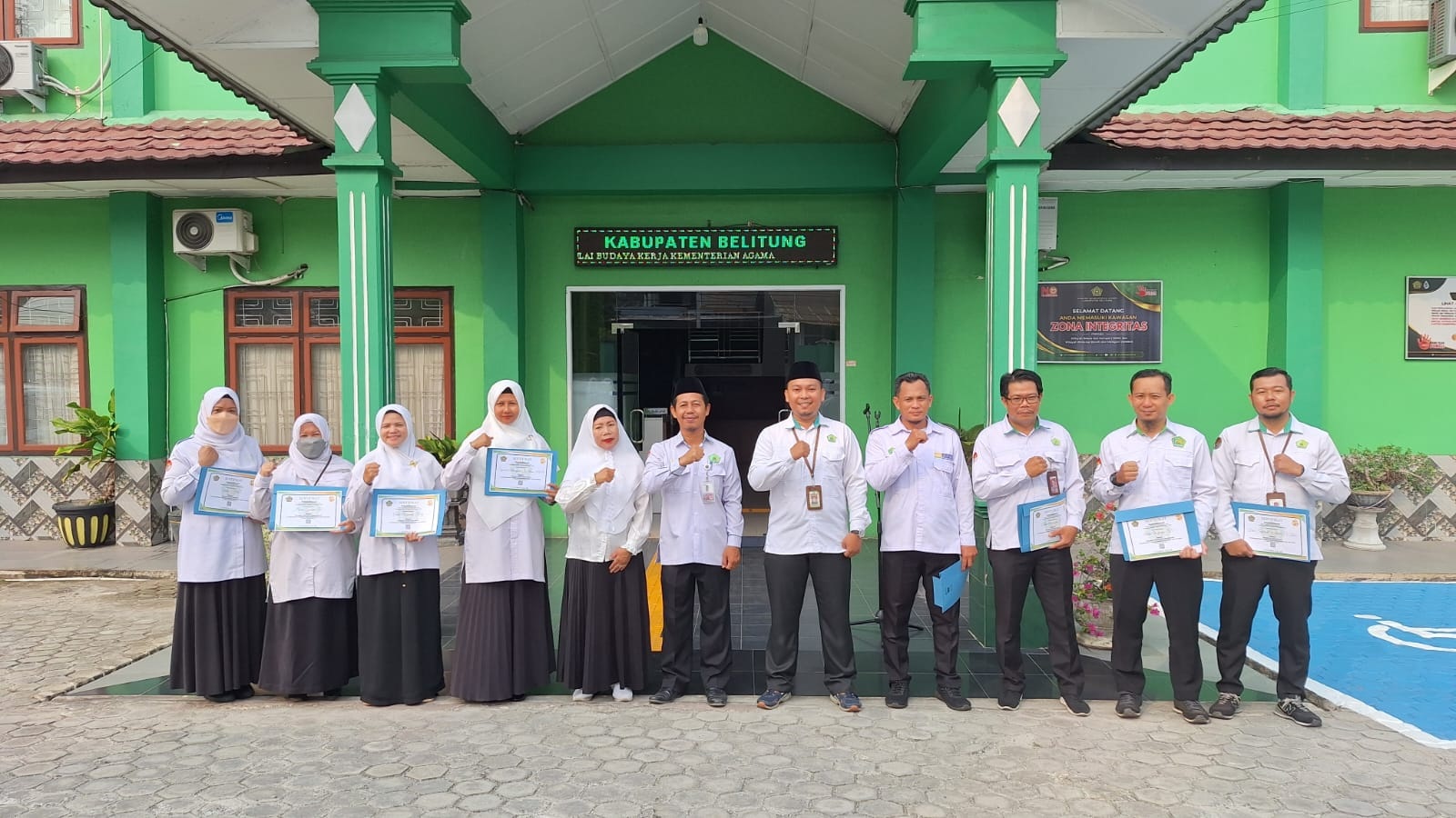 Apel Pagi Kemenag Belitung Jadi Momentum Penghargaan Pegawai Teladan dan Perkuat Pelayanan Publik