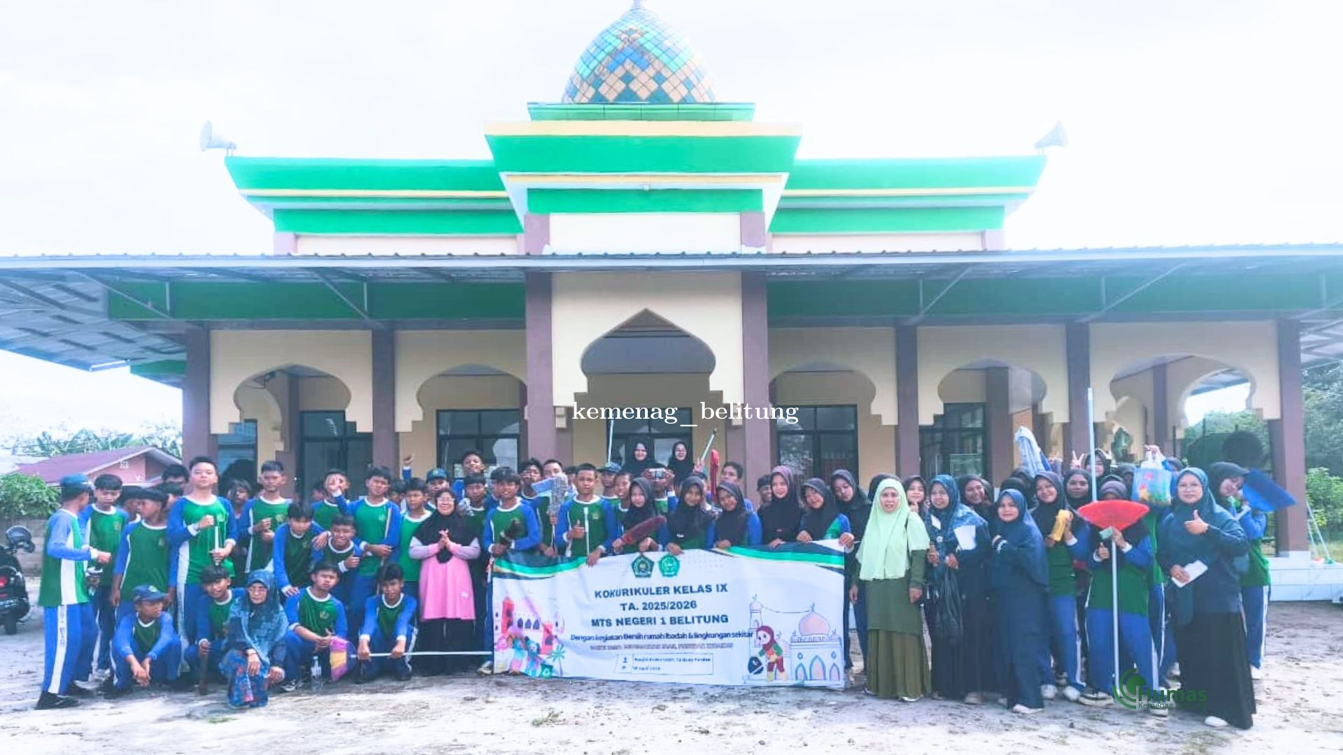Bhakti Desa Siswa Kelas IX MTsN 1 Belitung: Menguatkan Iman, Menebar Kebaikan
