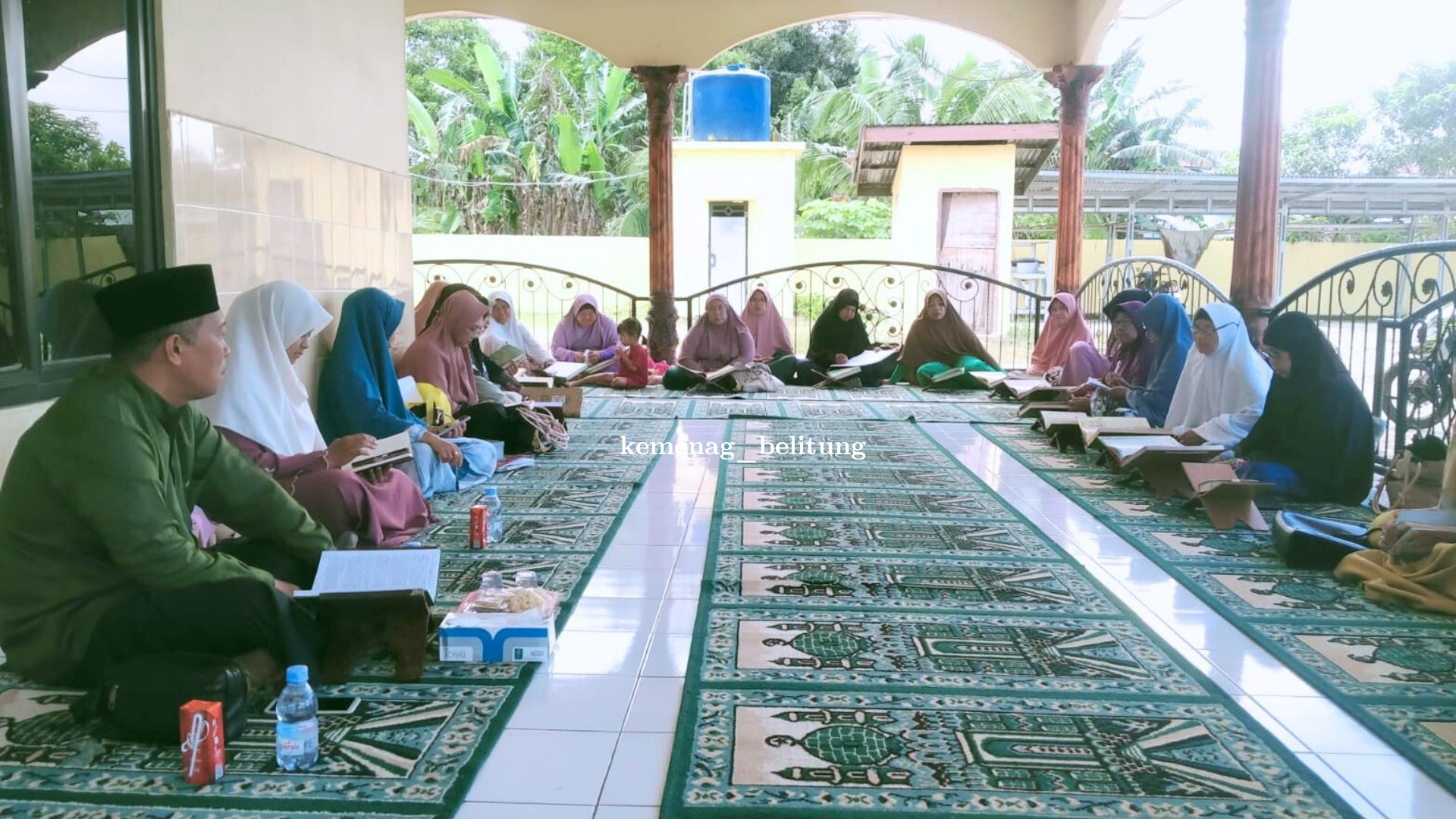 Perkuat Spiritualitas, KUA Membalong Gelar Kajian Tafsir untuk Ibu-Ibu